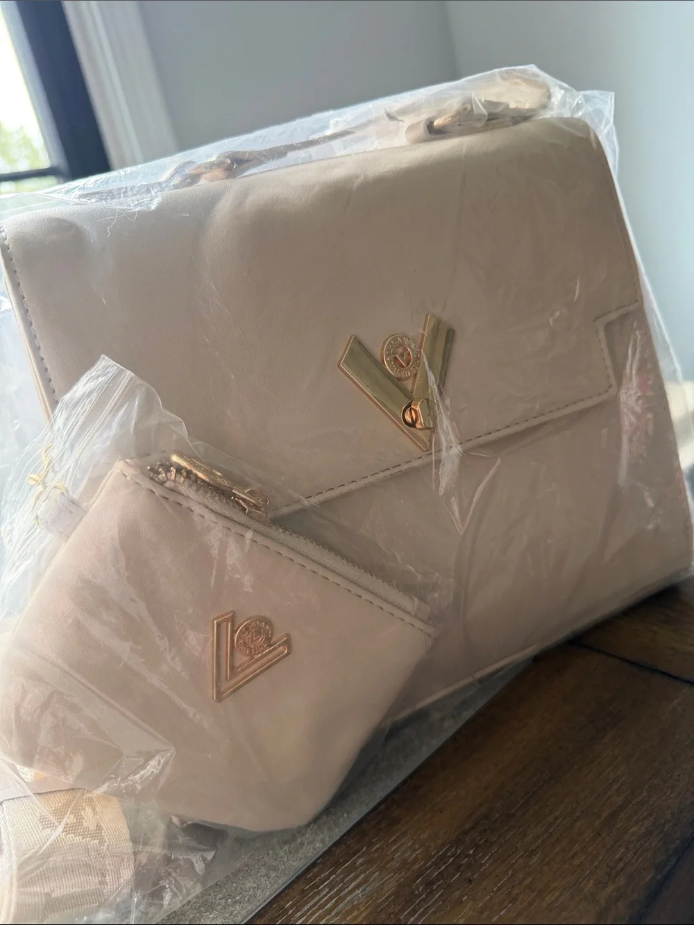 Valentino Orlandi structured cream